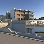 Amira شقة فندقية 4*