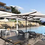 شقة فندقية Amira 4*
