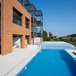 Amira شقة فندقية 4*