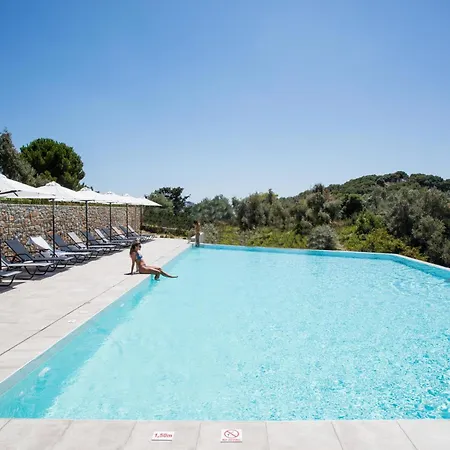 Amira 4* Skiathos Town