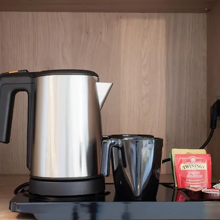 アパートホテル Amira 4*