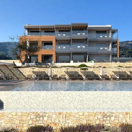 Amira スキアトスタウン