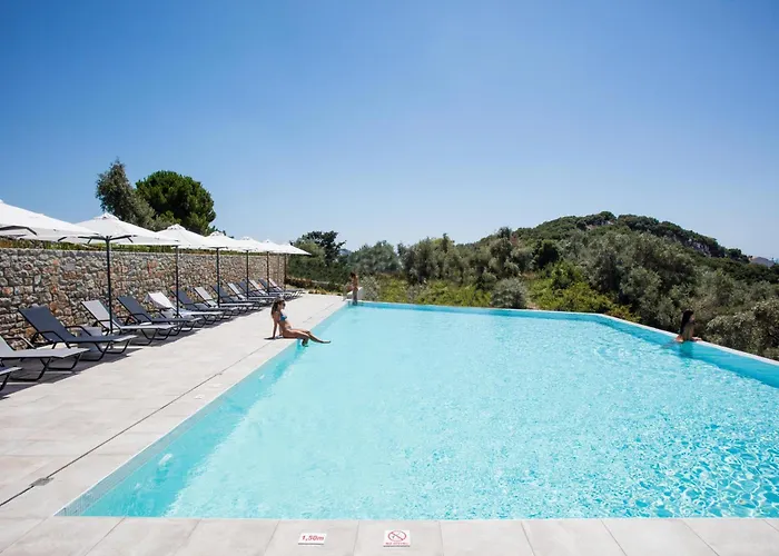 Amira 4* Skiathos Town