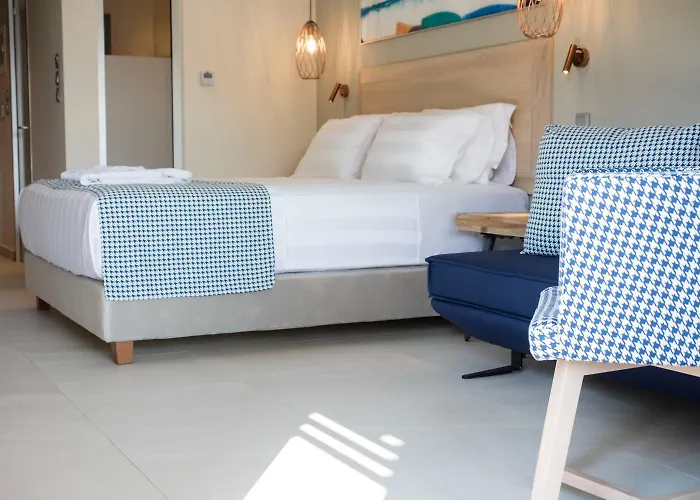 Aparthotel Amira Skiathos Town