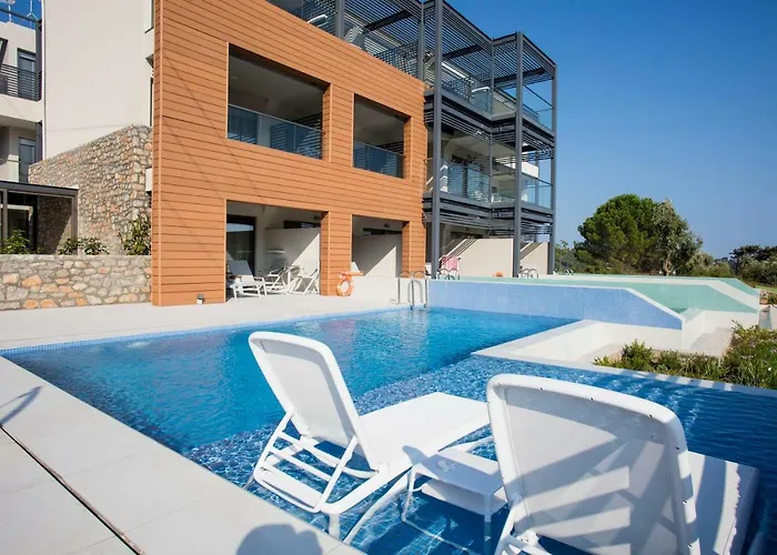 Amira 4* Skiathos Town