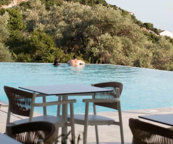 Amira Aparthotel Skiathos Town