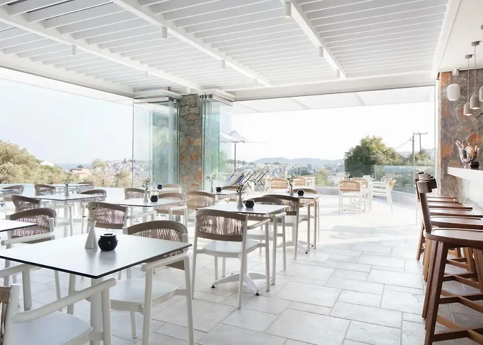 Amira Aparthotel Skiathos Town