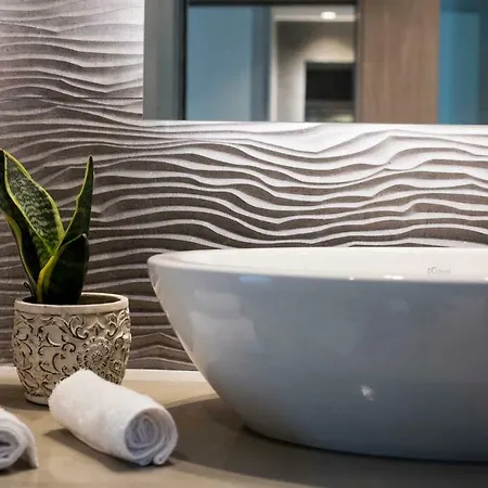 Amira Aparthotel Città di Skiathos